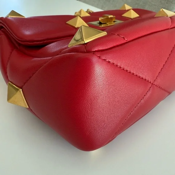 VALENTINO ROMAN STUD SHOULDER BAG - Picture 6 of 10